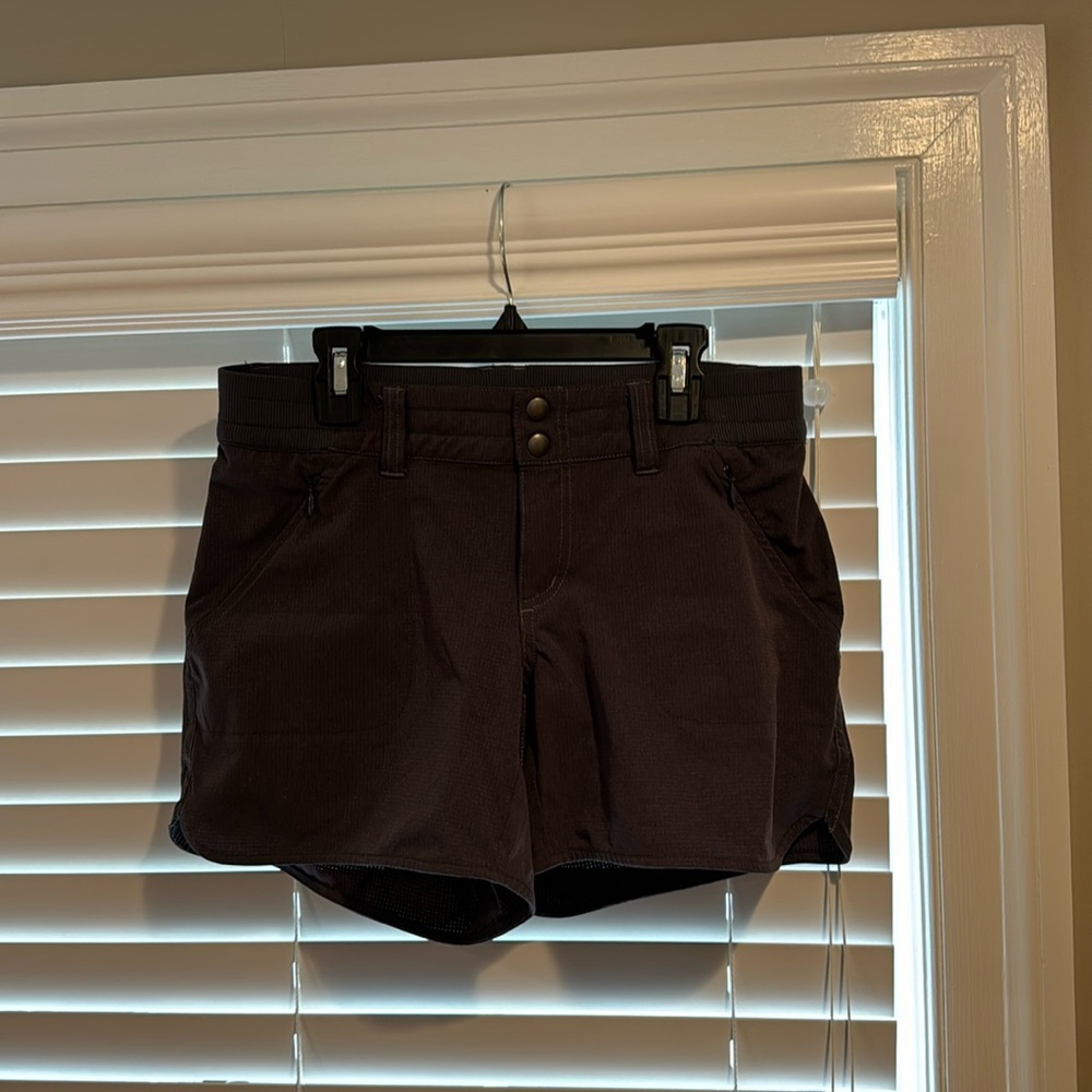 Kuhl grey size 4 hiking shorts